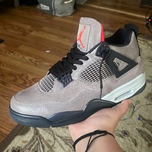 Jordan 4 Taupe Haze